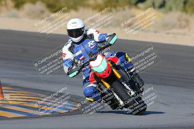 media/Dec-18-2022-SoCal Trackdays (Sun) [[8099a50955]]/Turn 10 (140pm)/